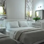Aparthotel Cross Plaza 3*