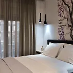 Aparthotel Cross Plaza