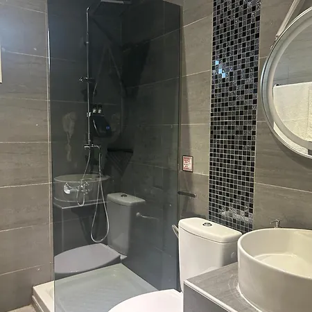 Apartahotel Cross Plaza Stavros (Thessaloniki)