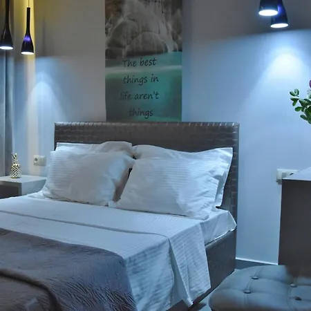 Cross Plaza Aparthotel Stavros (Thessaloniki)