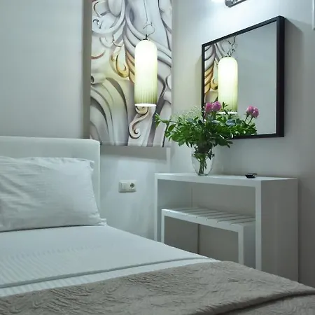 Aparthotel Cross Plaza