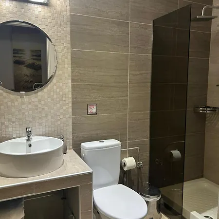 Cross Plaza Aparthotel Stavros (Thessaloniki)